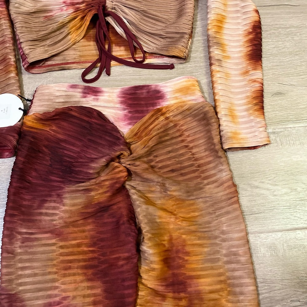 2 piece crop top set - Picture 3 of 3